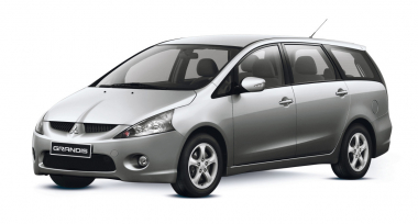 Mitsubishi Grandis 2003-2011-6 мест (правый руль)